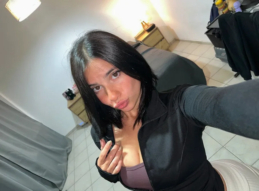 Top OnlyFans Chloe - Langelo, Drenthe