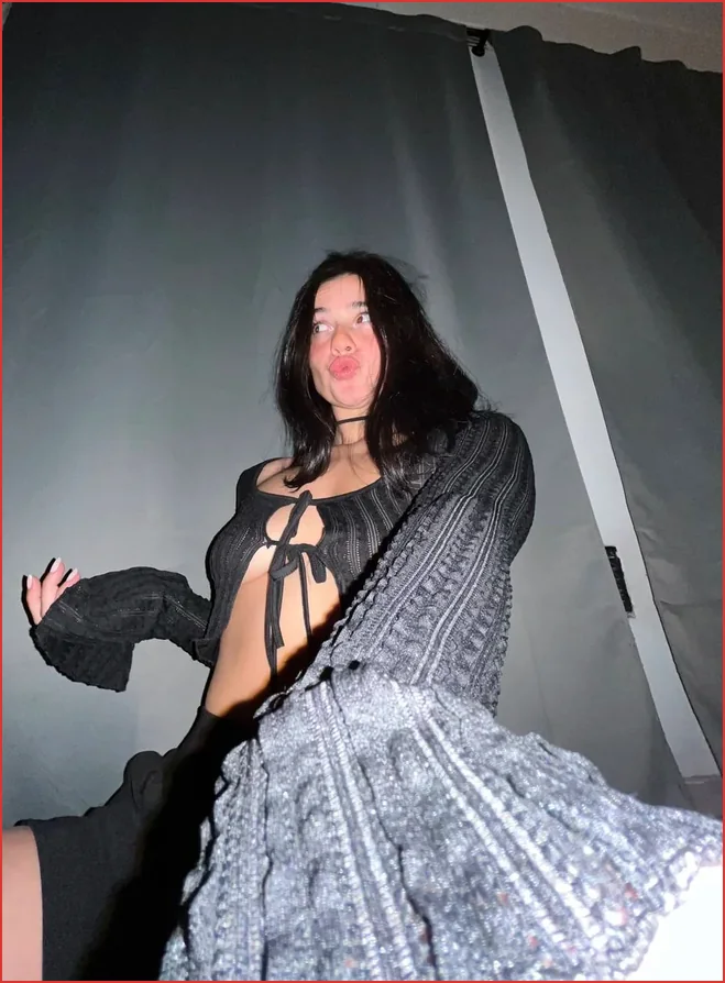 Top OnlyFans Chloe - Zeegse, Drenthe