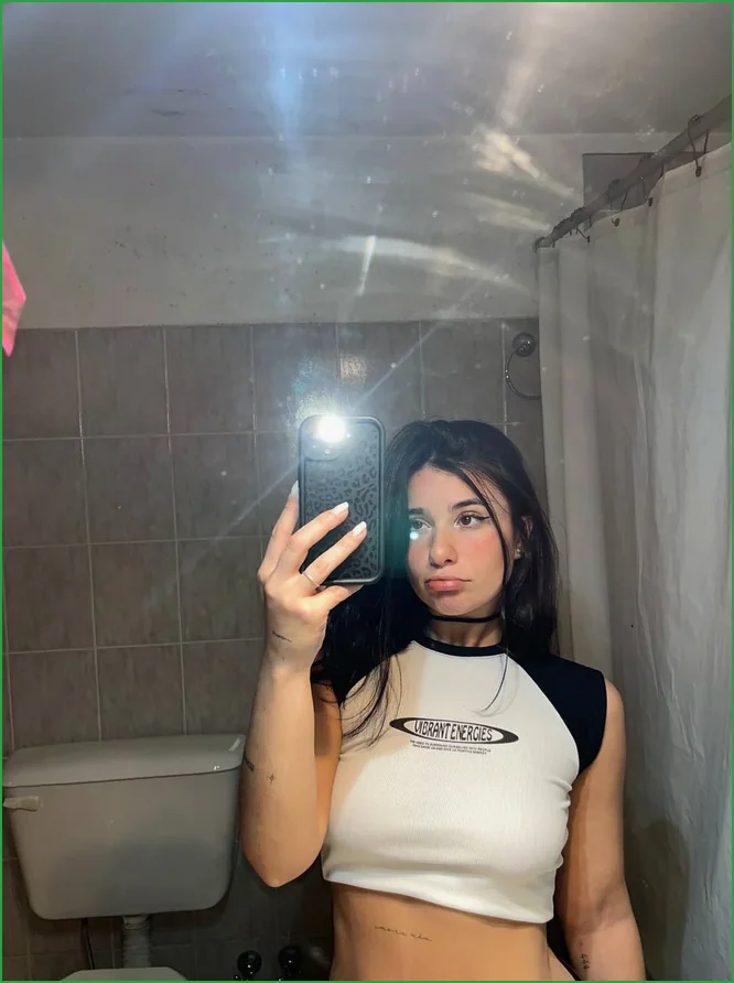 Gratis OnlyFans Chloe - Broeksterwâld, Friesland