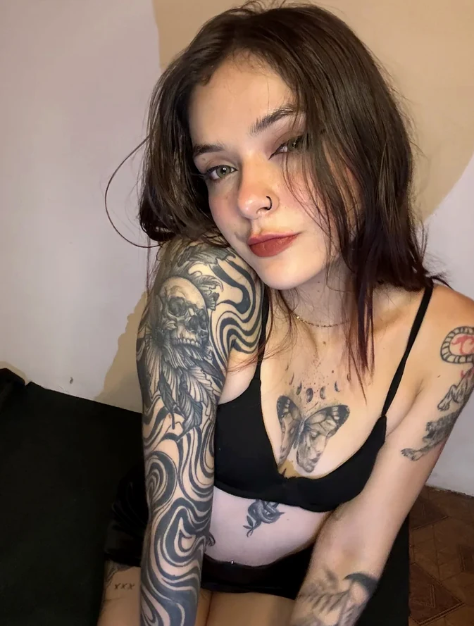 Beste Gratis OnlyFans Emily - Earnewâld, Friesland