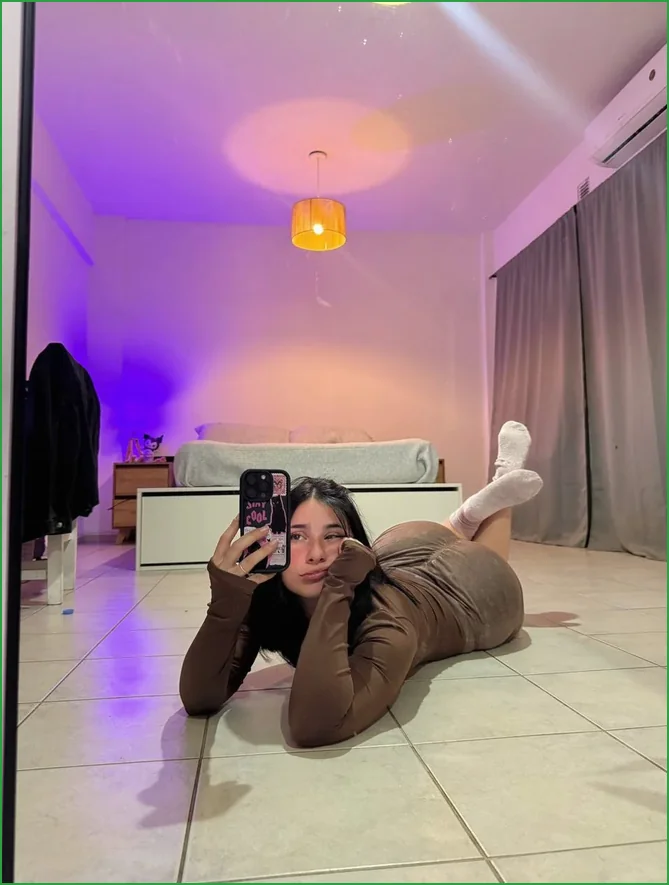 Gratis OnlyFans Chloe - IJlst, Friesland