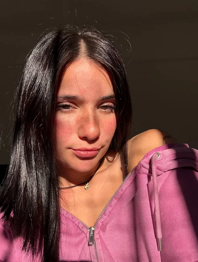 Top OnlyFans Chloe - Luinjeberd, Friesland