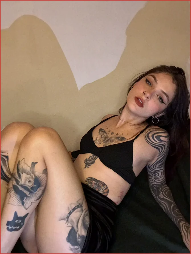 Top OnlyFans Emily - Mûnein, Friesland