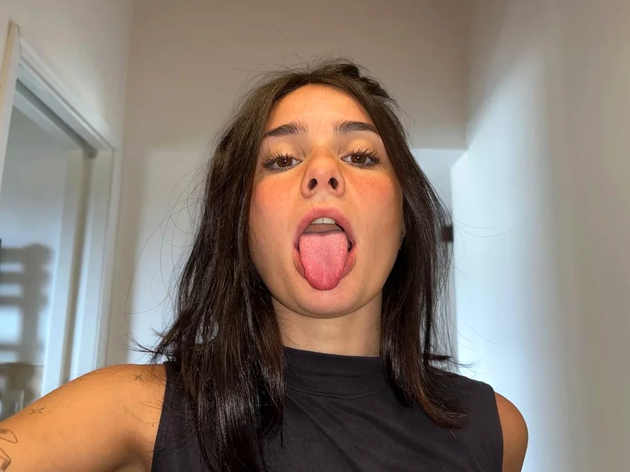 Gratis OnlyFans Chloe - Nijland, Friesland