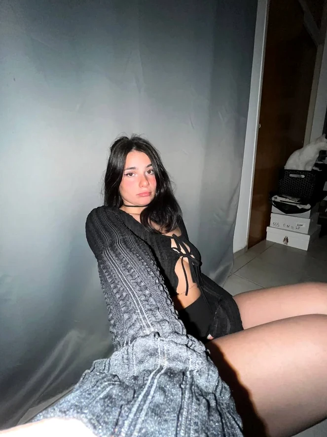 Top OnlyFans Chloe - Oentsjerk, Friesland