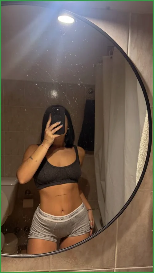 Gratis OnlyFans Chloe - Oosthem, Friesland