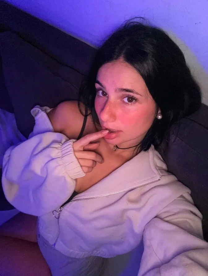 Beste Gratis OnlyFans Chloe - Sumar, Friesland