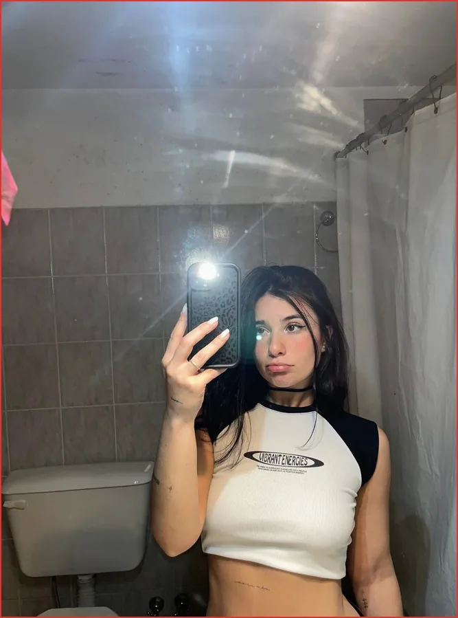 Gratis OnlyFans Chloe - Tirns, Friesland