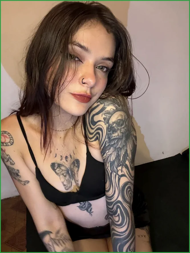 Gratis OnlyFans Emily - Hoge Vucht, Noord-Brabant