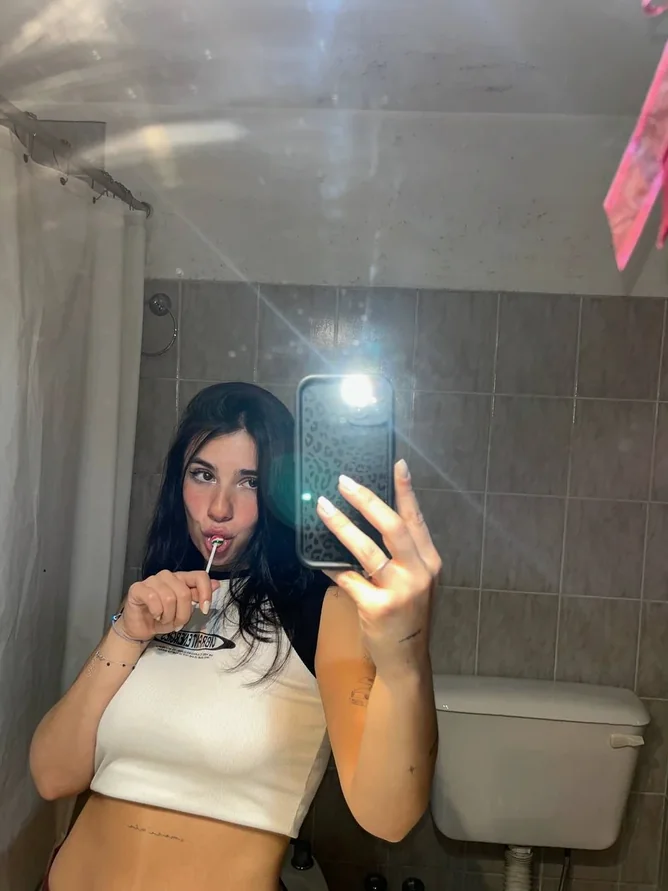 Beste Gratis OnlyFans Chloe - Loon op Zand, Noord-Brabant