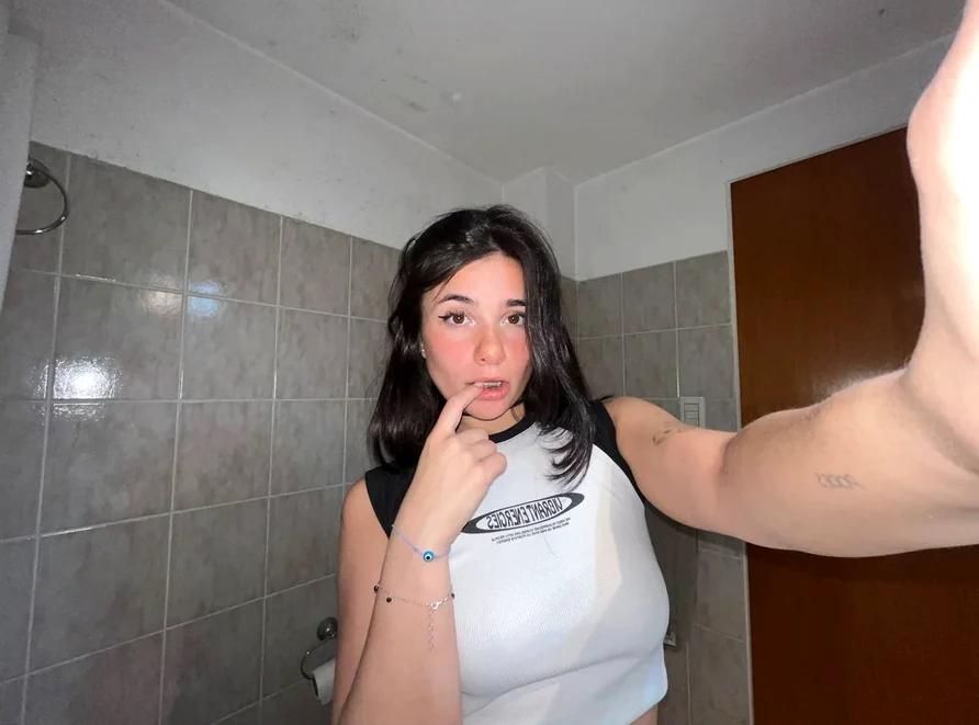 Gratis OnlyFans Chloe - Naarden, Noord-Holland