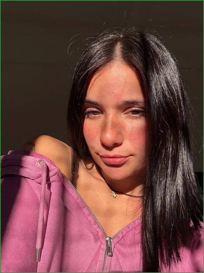 Top OnlyFans Chloe - Volendam, Noord-Holland
