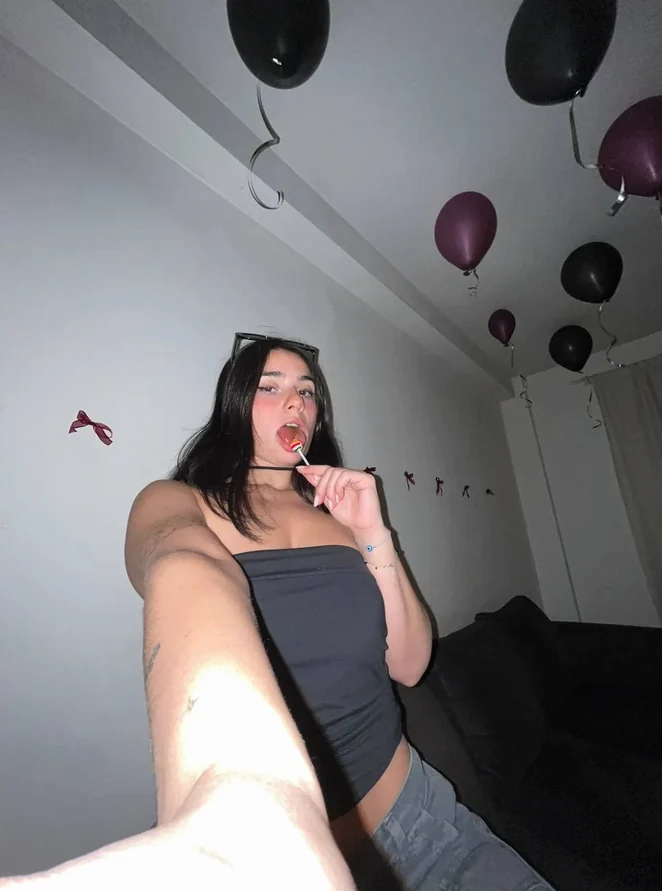 Gratis OnlyFans Chloe - Voorschoten, Zuid-Holland